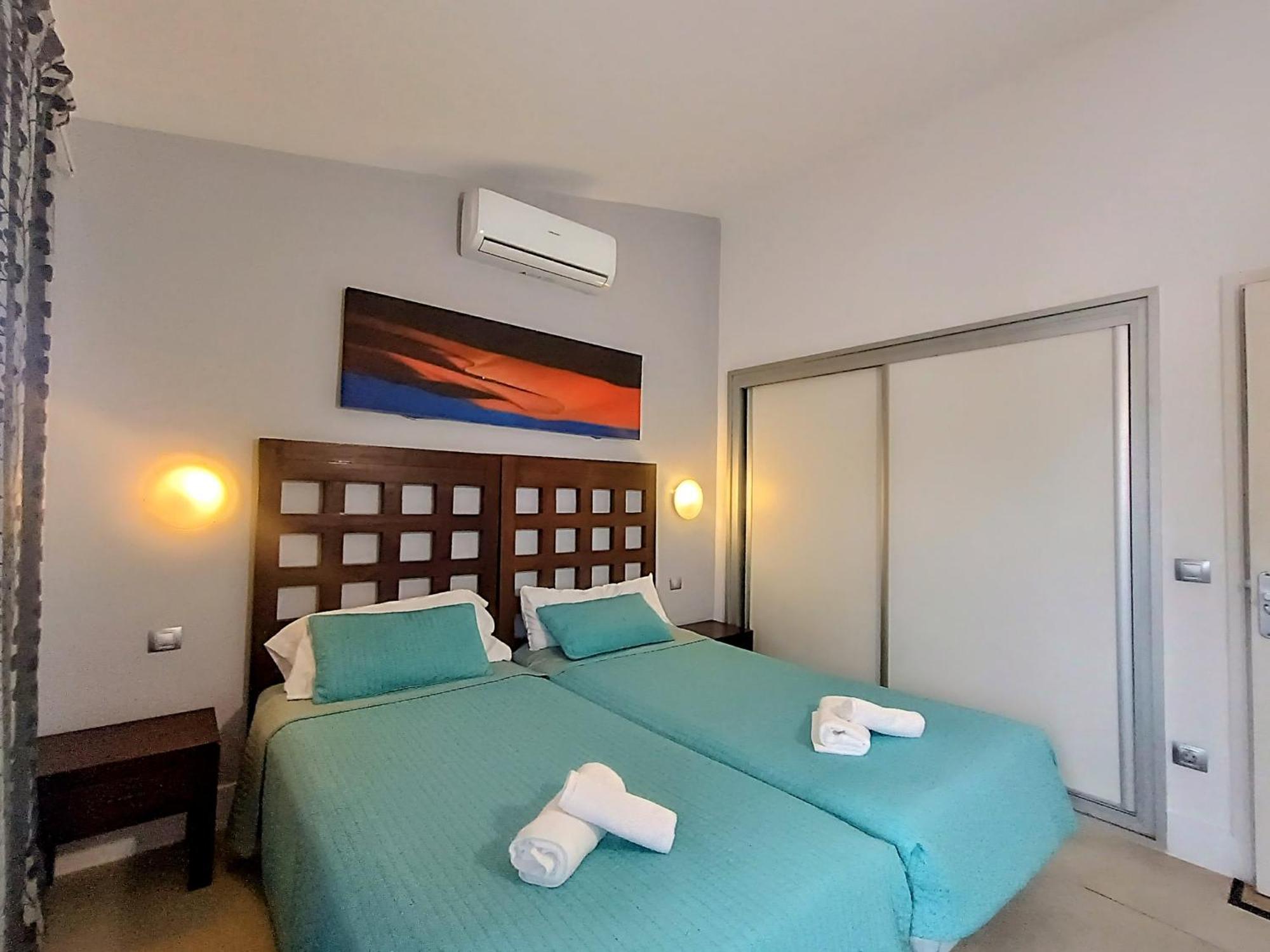 A Dream On The Beach Sun Club Playa Del Aguila  ภายนอก รูปภาพ